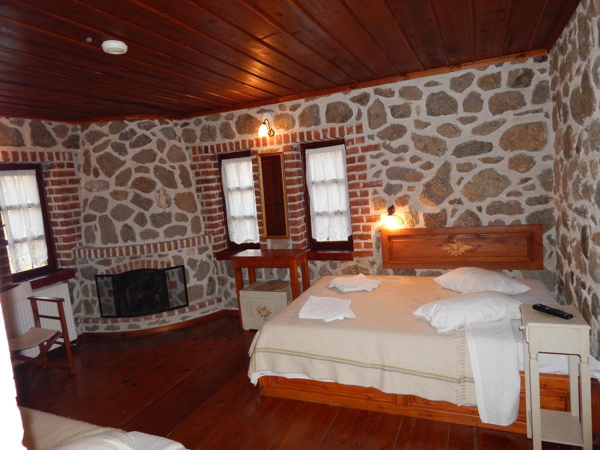 Lemos Ξενώνας Αριάδνη - Guesthouse Ariadni מראה חיצוני תמונה