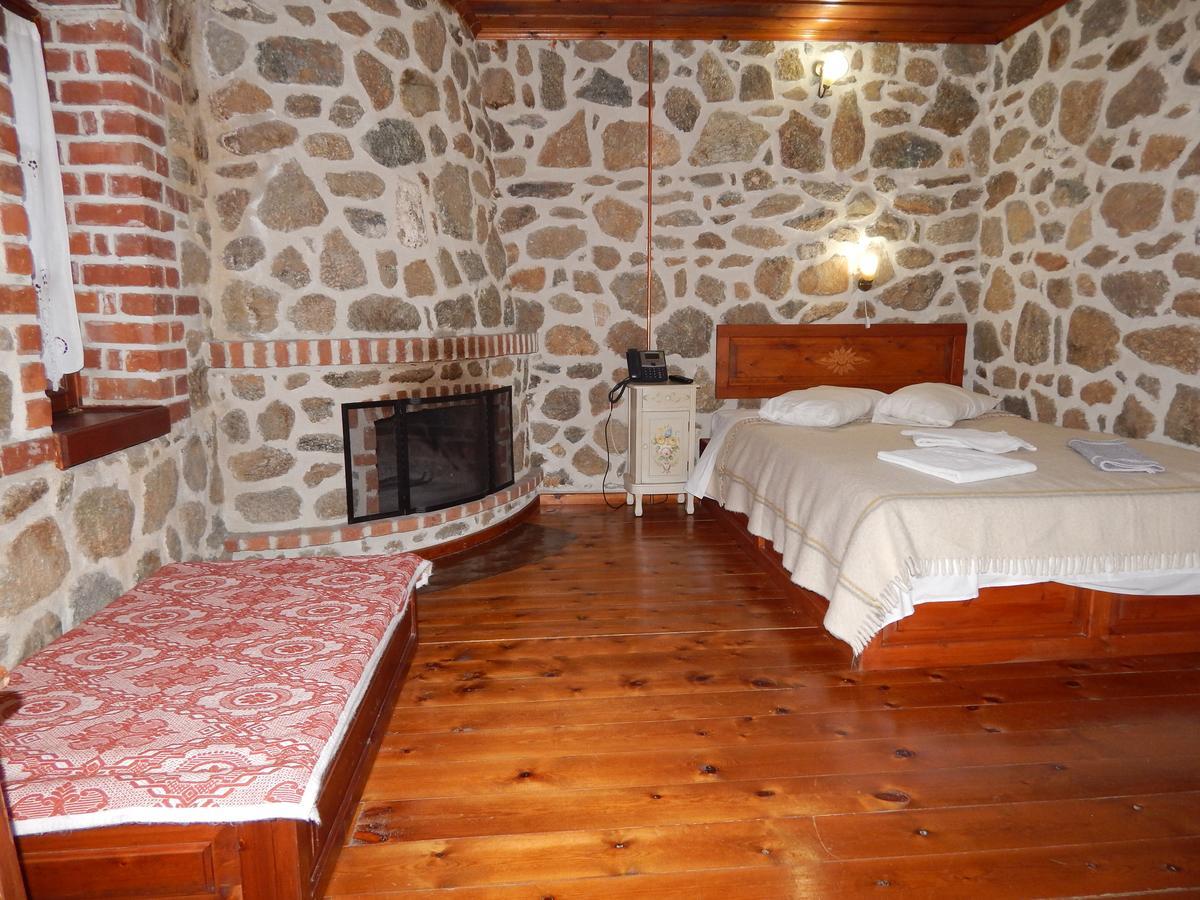 Lemos Ξενώνας Αριάδνη - Guesthouse Ariadni מראה חיצוני תמונה