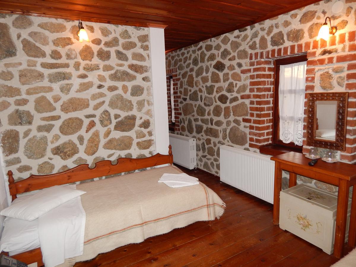 Lemos Ξενώνας Αριάδνη - Guesthouse Ariadni מראה חיצוני תמונה
